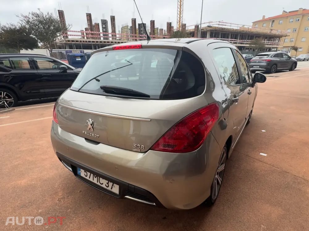 Peugeot 308 1.6 e-HDi Allure CMP6
