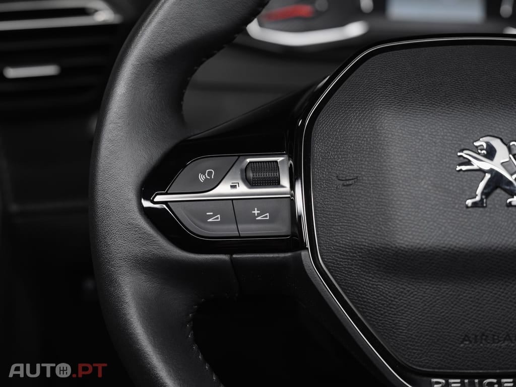 Peugeot 2008 1.2 PureTech Active