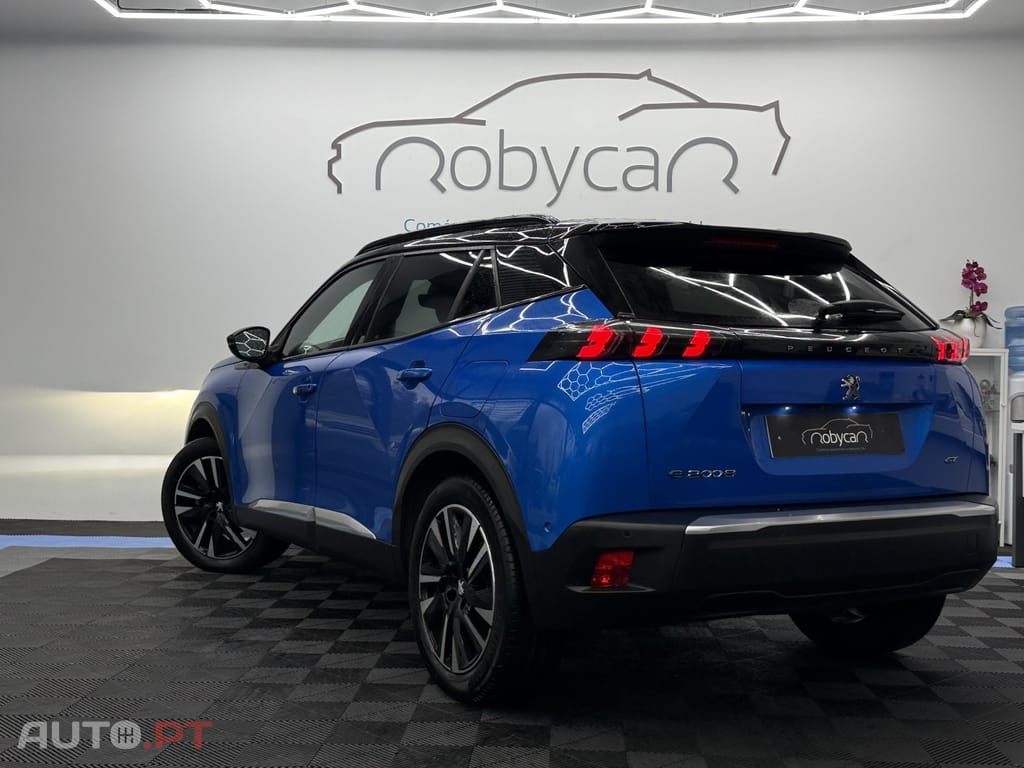 Peugeot E-2008 50 kWh GT