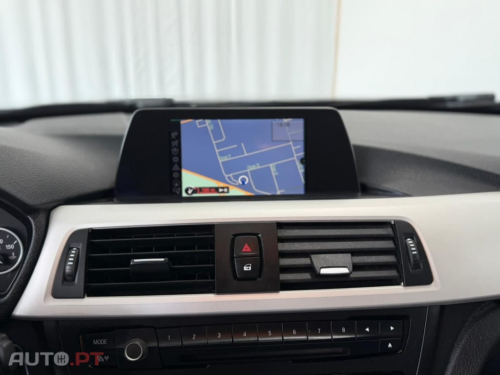 BMW 318 d Navigation Auto
