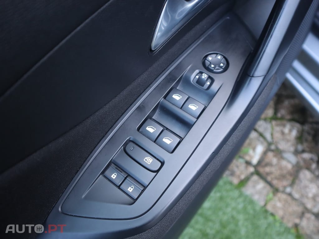 Peugeot 308 1.2 PureTech Active Pack