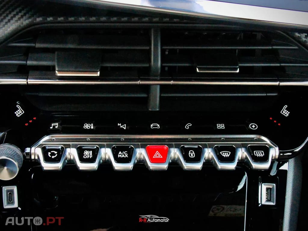 Peugeot E-2008 50 kWh GT