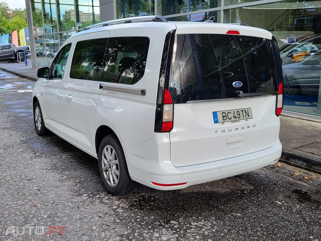Ford Tourneo Grand 2.0 TDCi Titanium