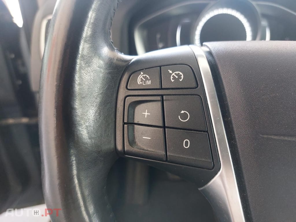 Volvo V60 2.0 D2 Momentum