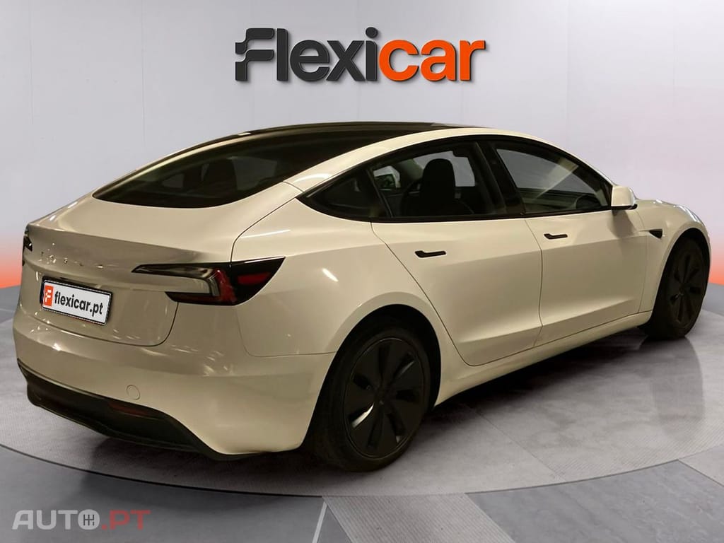 Tesla Model 3 Tração Traseira