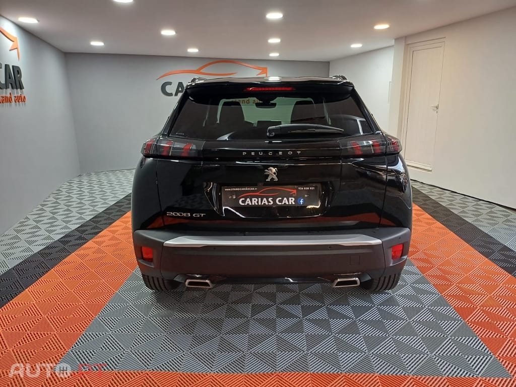 Peugeot 2008 1.2 PureTech GT EAT8