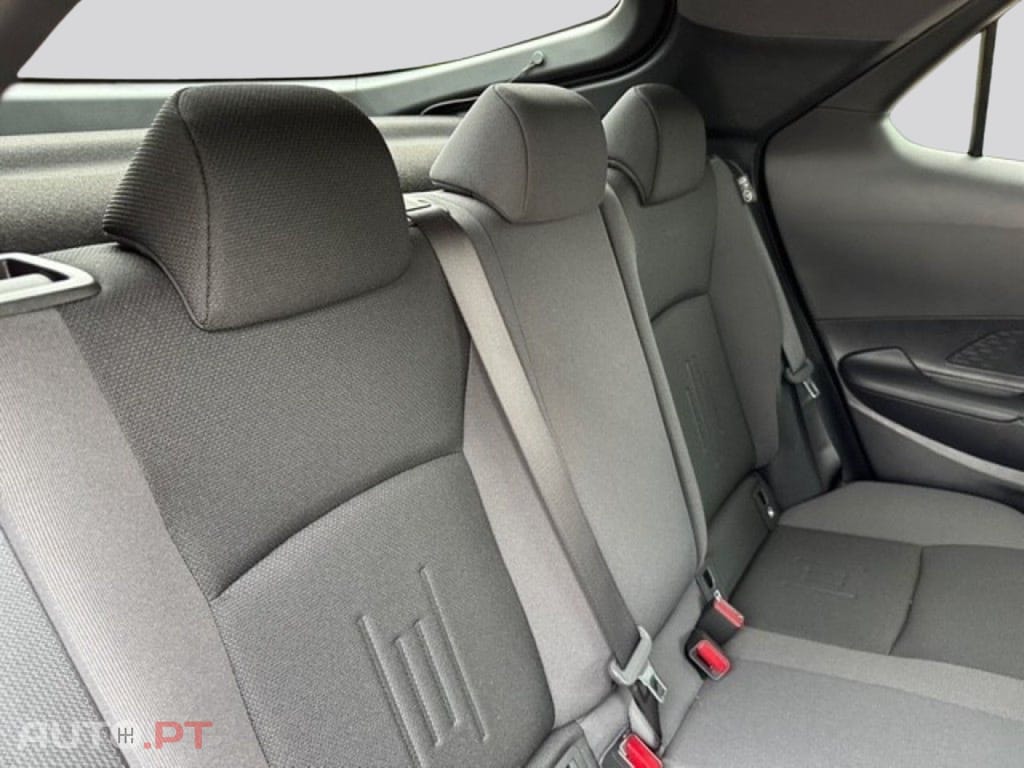 Toyota C-HR 1.8 Hybrid Team I.V.A DEDUTIVEL 