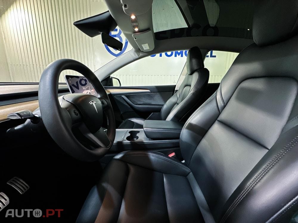 Tesla Model Y Performance AWD