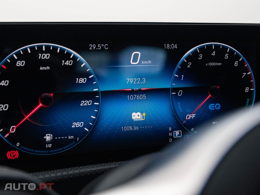 Mercedes-Benz A 250 e AMG Line