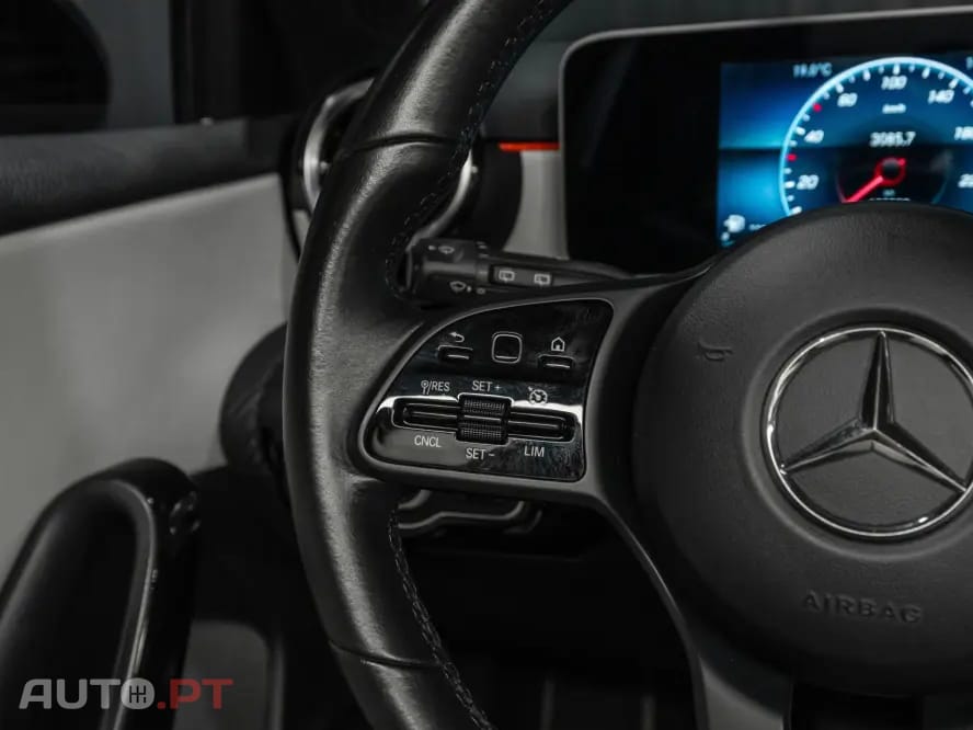 Mercedes-Benz 180 d Auto