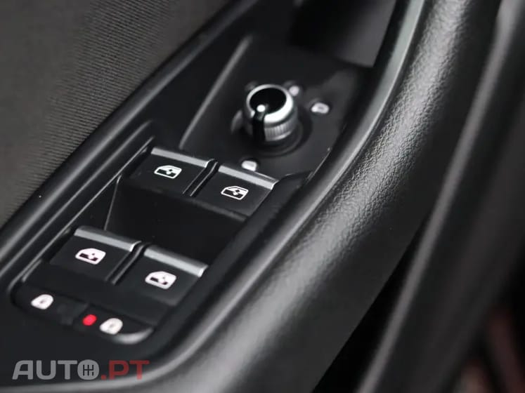 Audi A4 Avant 35 TDI S tronic — fotografia 18