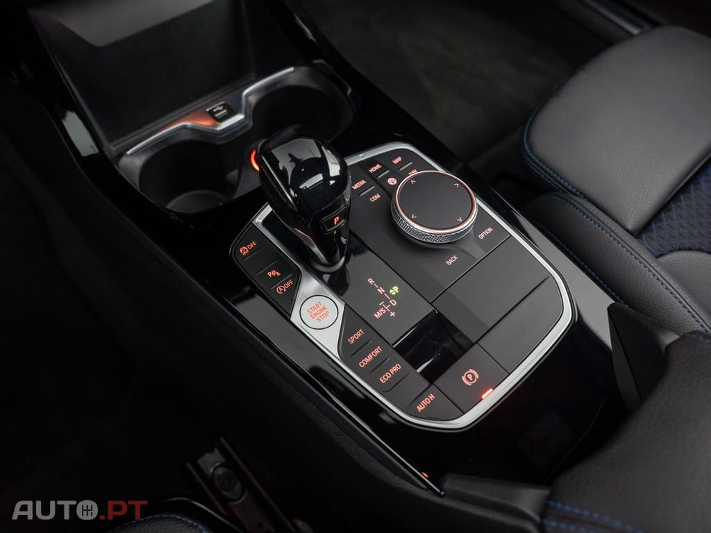 BMW 216 d Pack Desportivo M