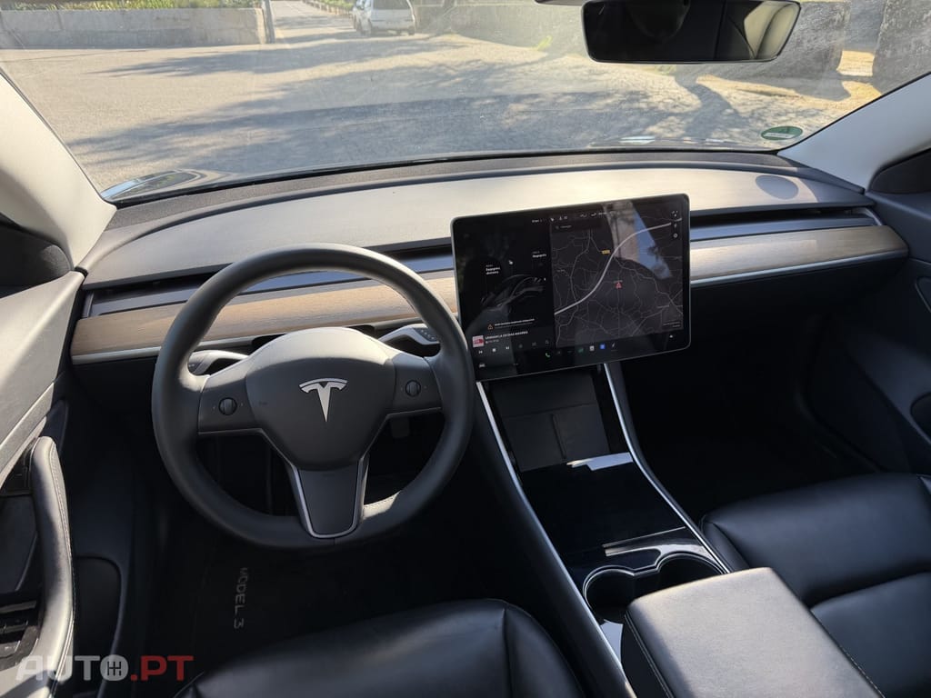 Tesla Model 3 Standard Range Plus RWD