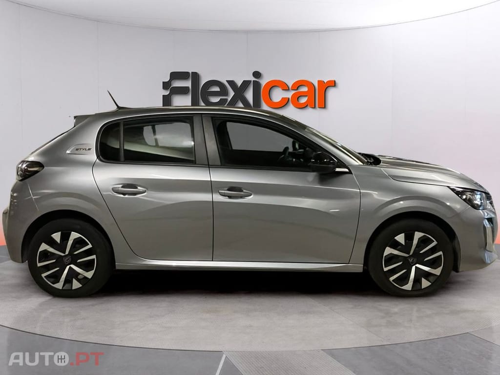 Peugeot 208 1.2 Hybrid Style e-DCS6