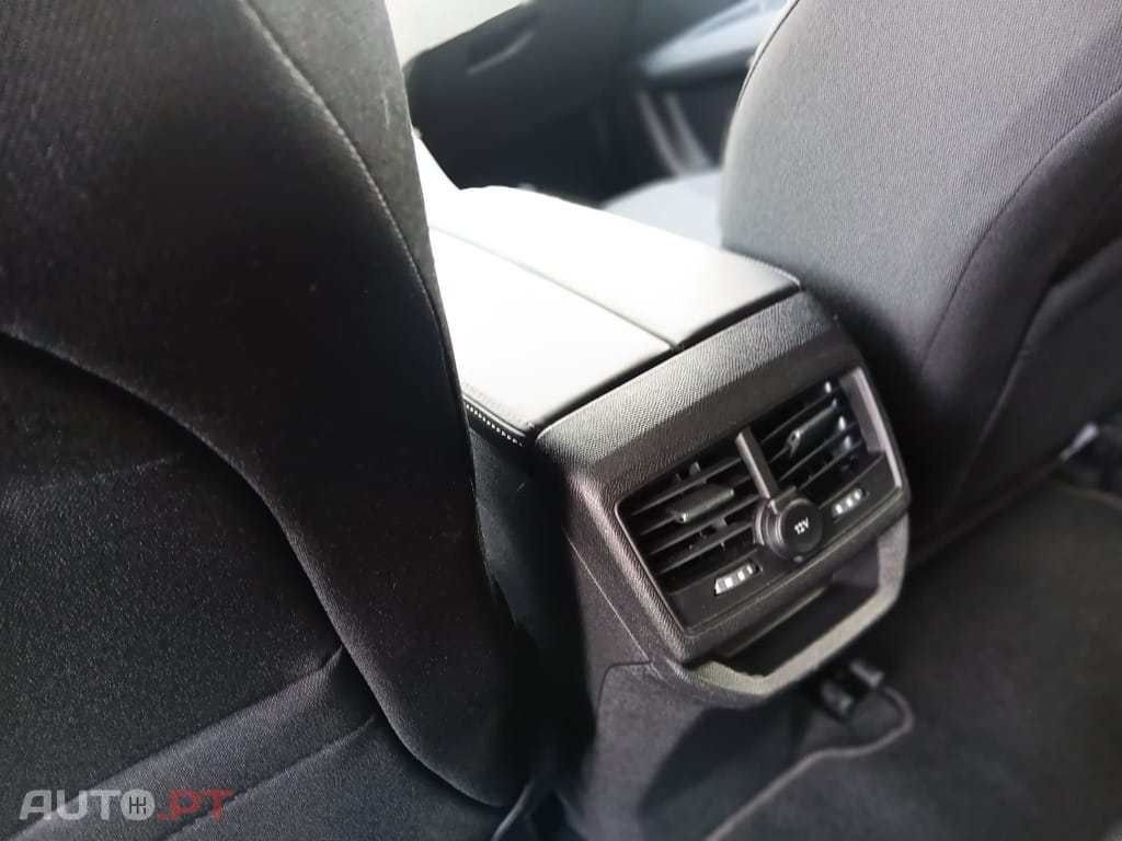 Peugeot 3008 1.2i Active BUSINESS