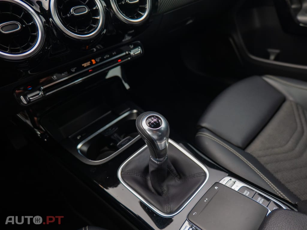 Mercedes-Benz A 180 d Business Solutions