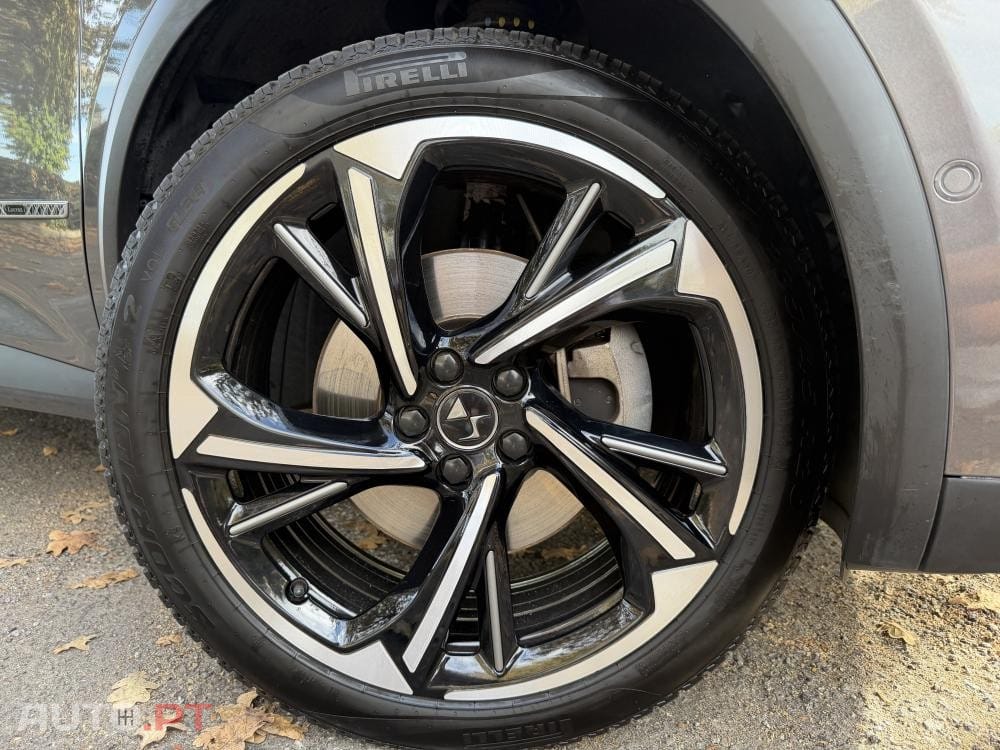 DS DS7 Crossback E-Tense Performance Line+ EAT8