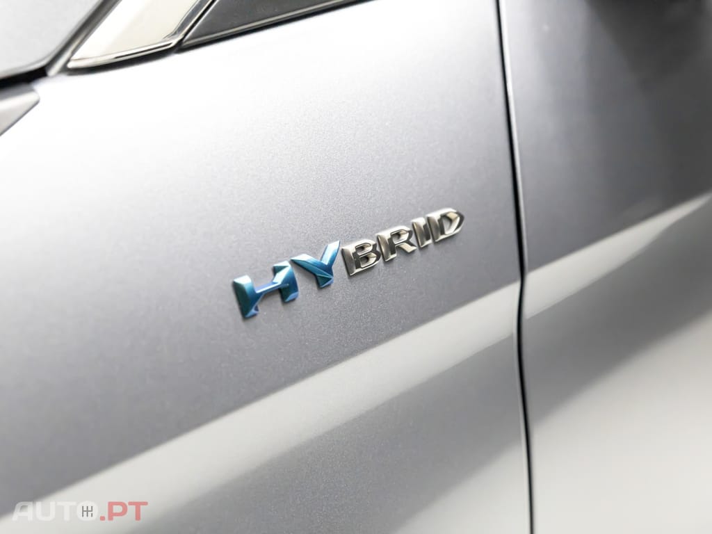 Peugeot 3008 1.6 Hybrid Allure Pack e-EAT8