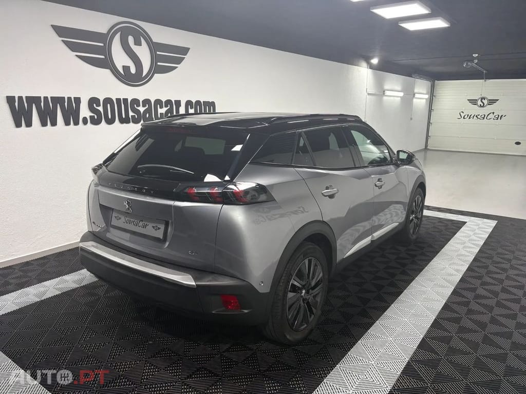 Peugeot E-2008 50 kWh GT