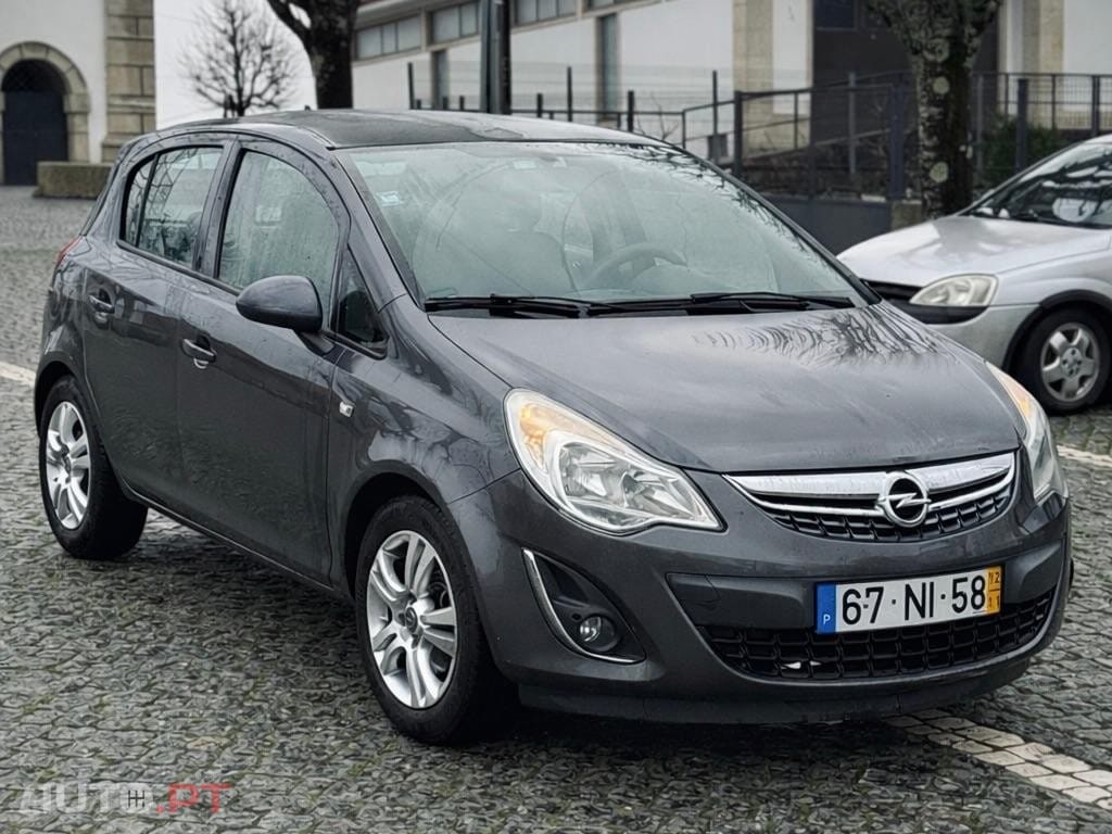 Opel Corsa 1.2 Enjoy