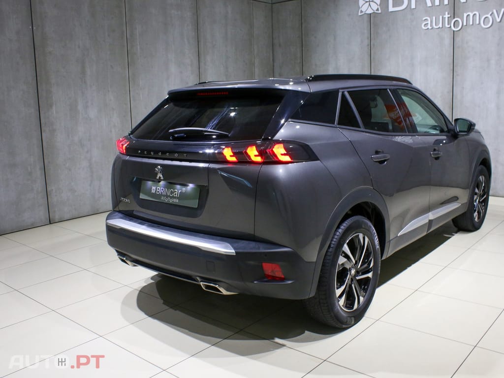 Peugeot 2008 1.2 PureTech Allure EAT8