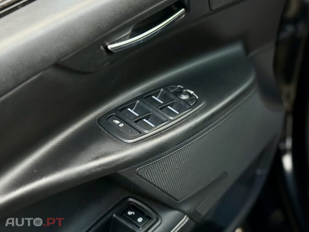 Jaguar XE 2.0 D R-Sport