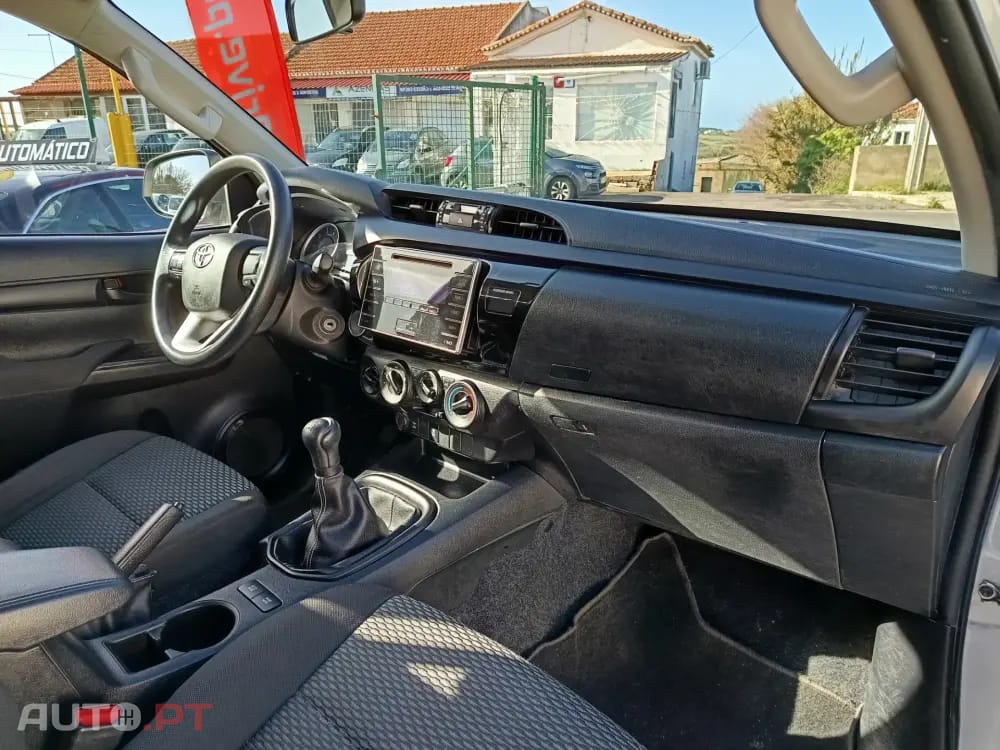 Toyota Hilux 2.4 D-4D 4WD Challenge