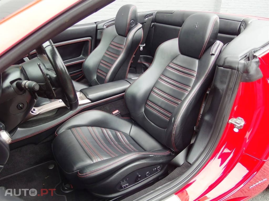 Ferrari California V8