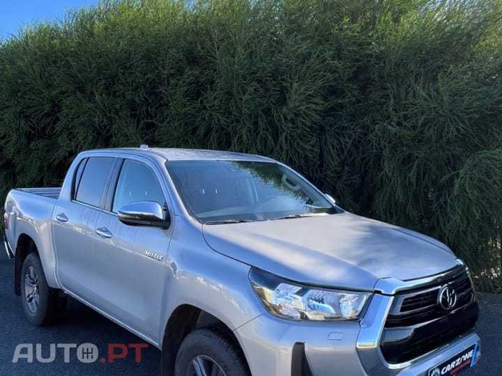Toyota Hilux 2.4 D-4D 4WD CD CM Aut.