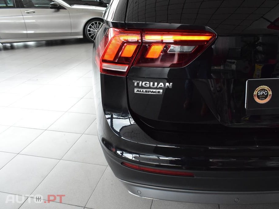 Volkswagen Tiguan Allspace 2.0 TDI Confortline DSG