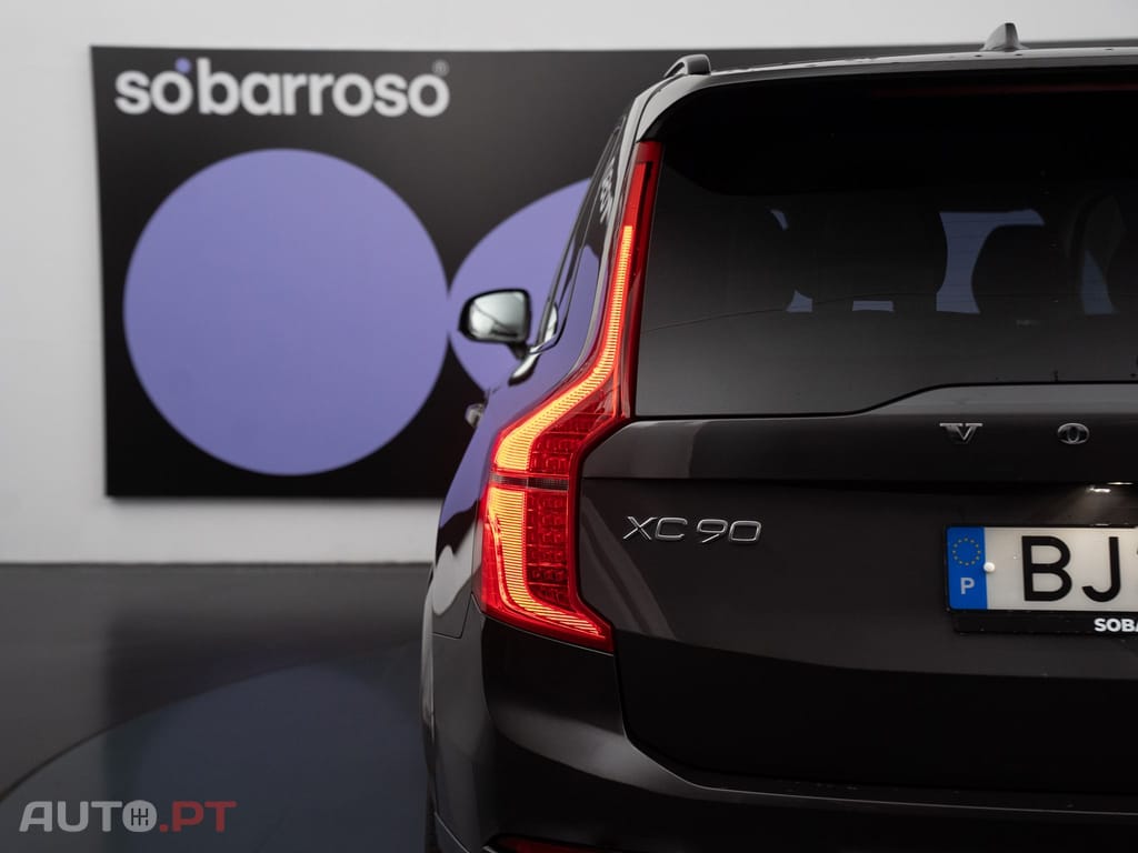 Volvo XC90 2.0 T8 PHEV Plus Bright AWD