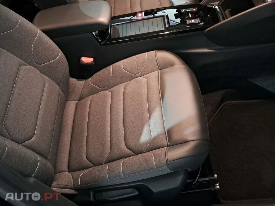 Citroen C4 1.2 PureTech Feel Pack EAT8