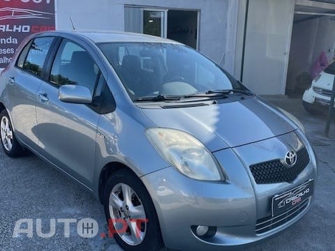 Toyota Yaris 1.4 D-4D Sol High P. MM