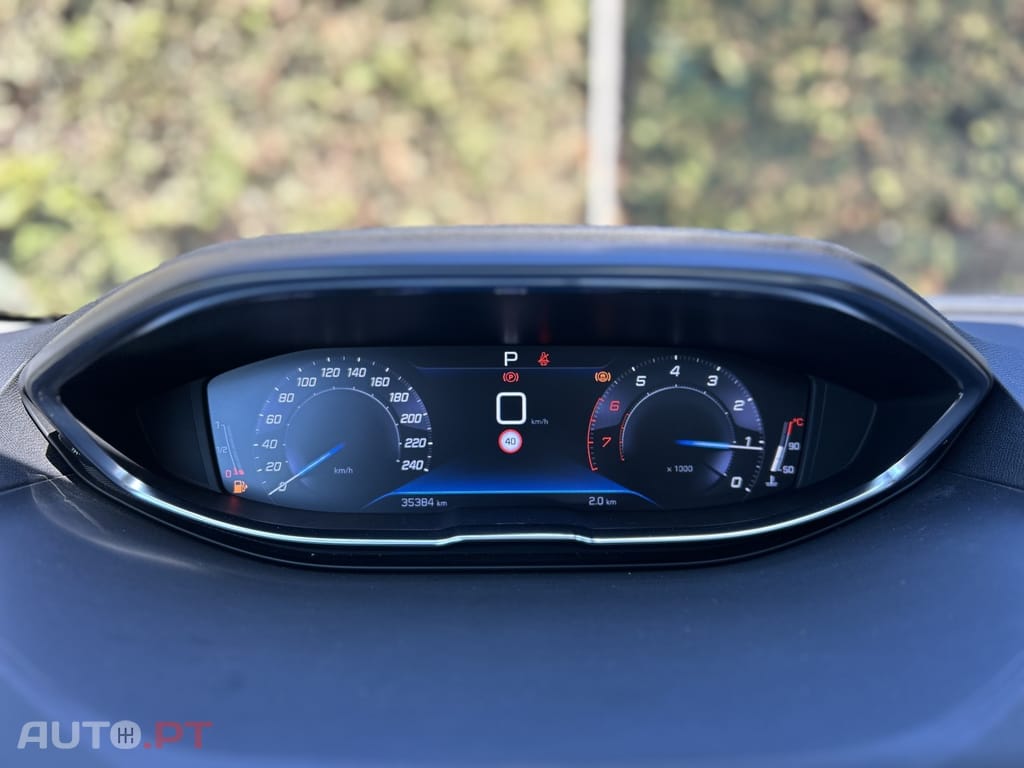 Peugeot 3008 1.2 PureTech Allure EAT8