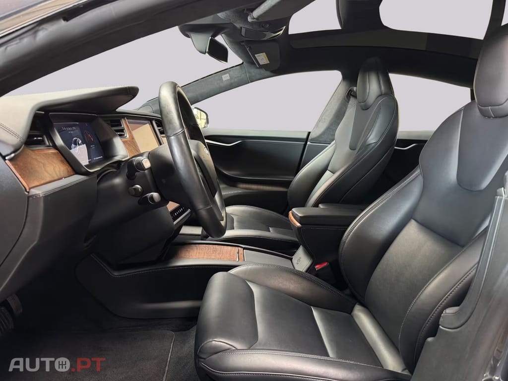 Tesla Model S LONG RANGE RAVEN I.V.A DEDUTIVEL 