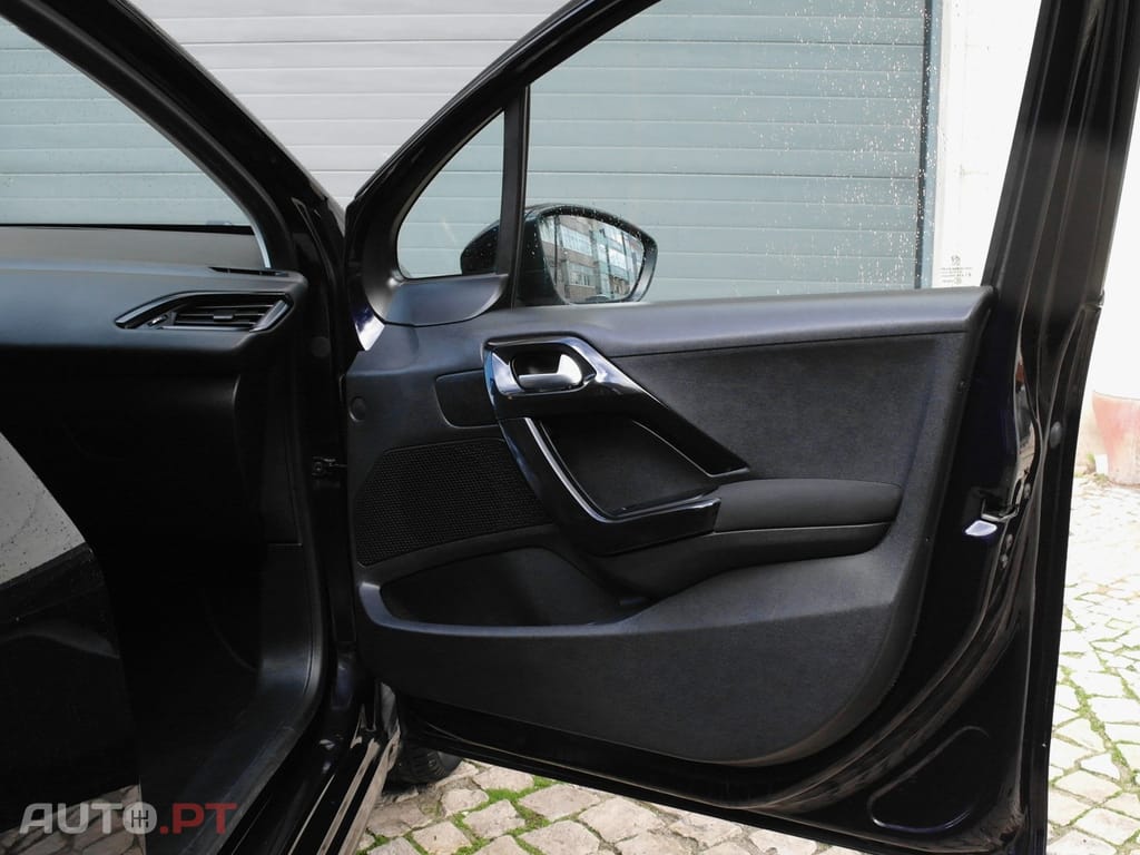 Peugeot 208 1.2 PureTech Active