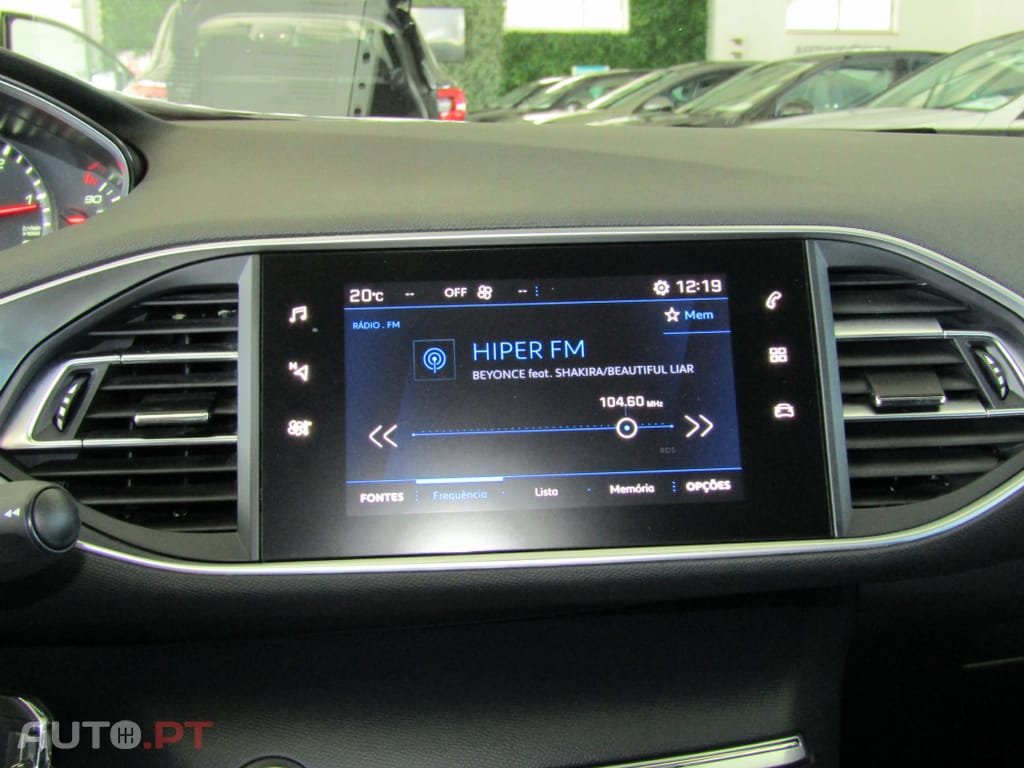 Peugeot 308 1.5 BlueHDi Business Line