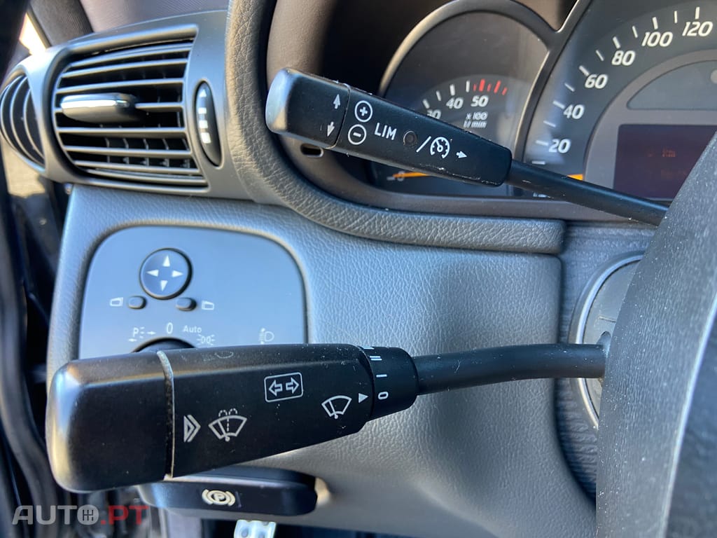 Mercedes-Benz C 220 CDI COUPE