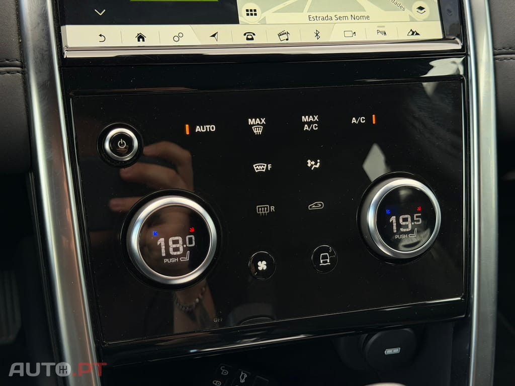 Land Rover Discovery Sport P300e Dynamic SE