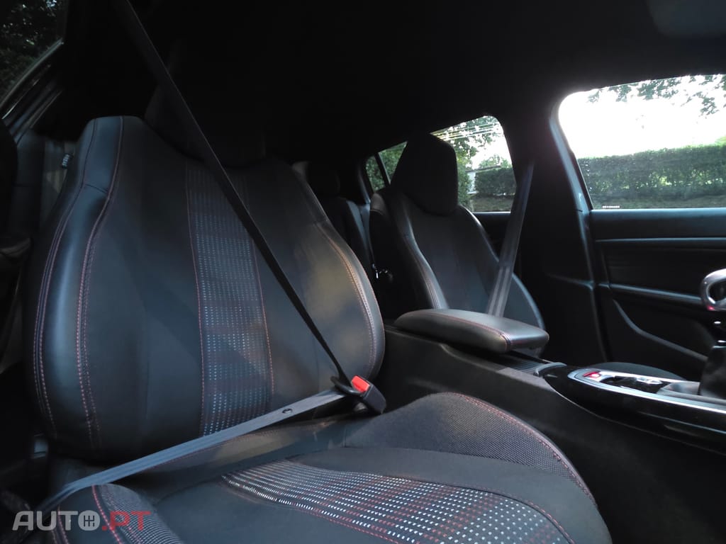 Peugeot 308 GT LINE