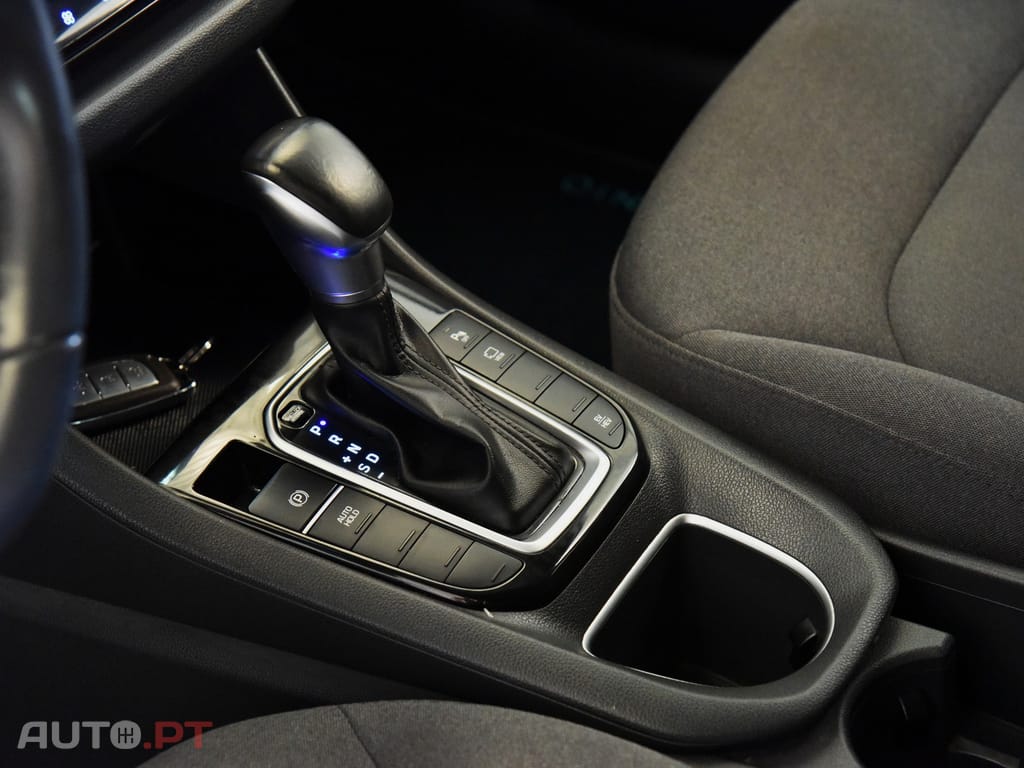 Hyundai Ioniq 1.6 GDI PHEV