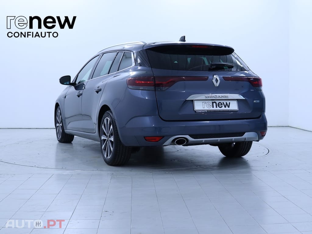 Renault Mégane ST 1.5 Blue dCi R.S. Line — fotografia 4