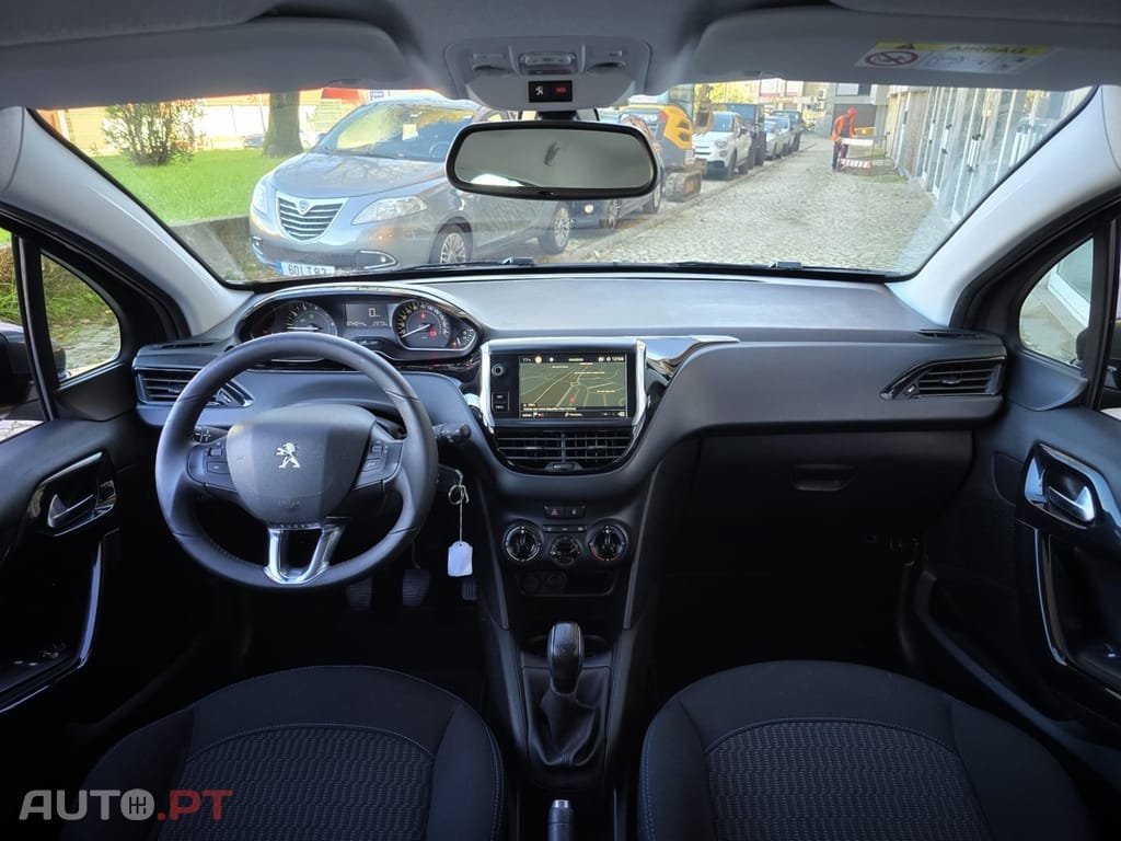 Peugeot 208 1.2 PureTech Active