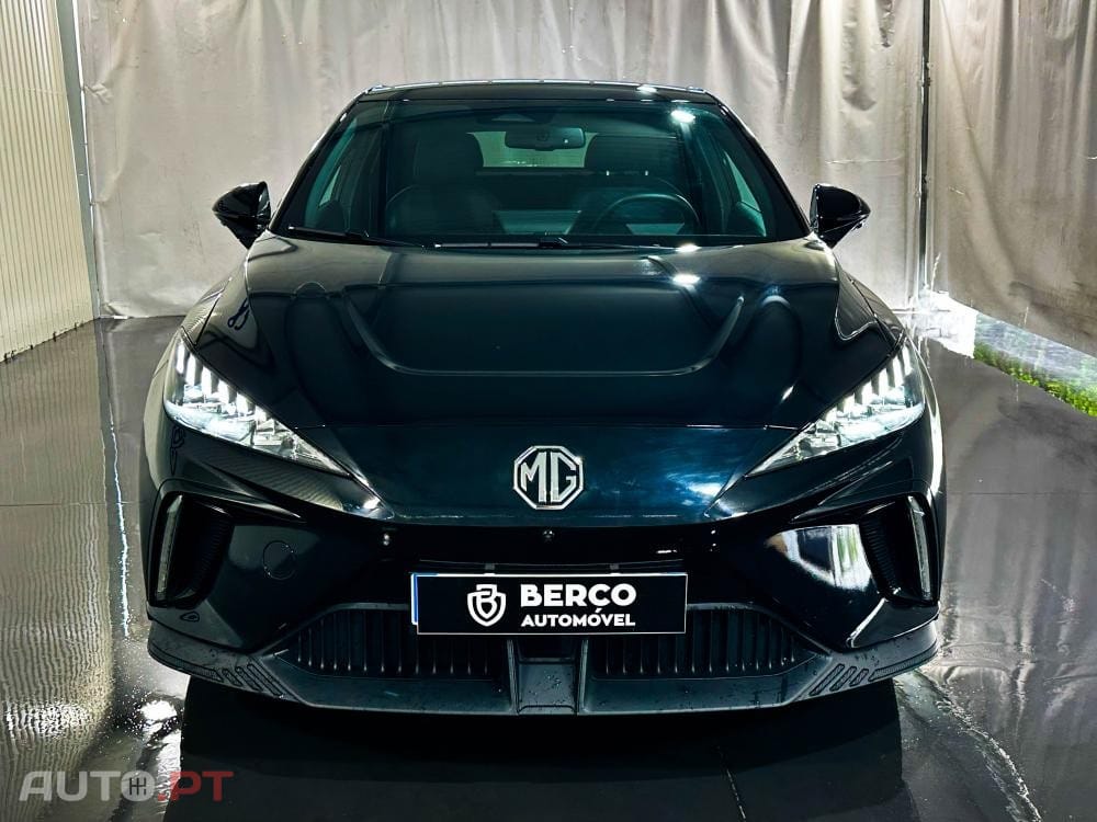 MG MG4 64 kWh Luxury