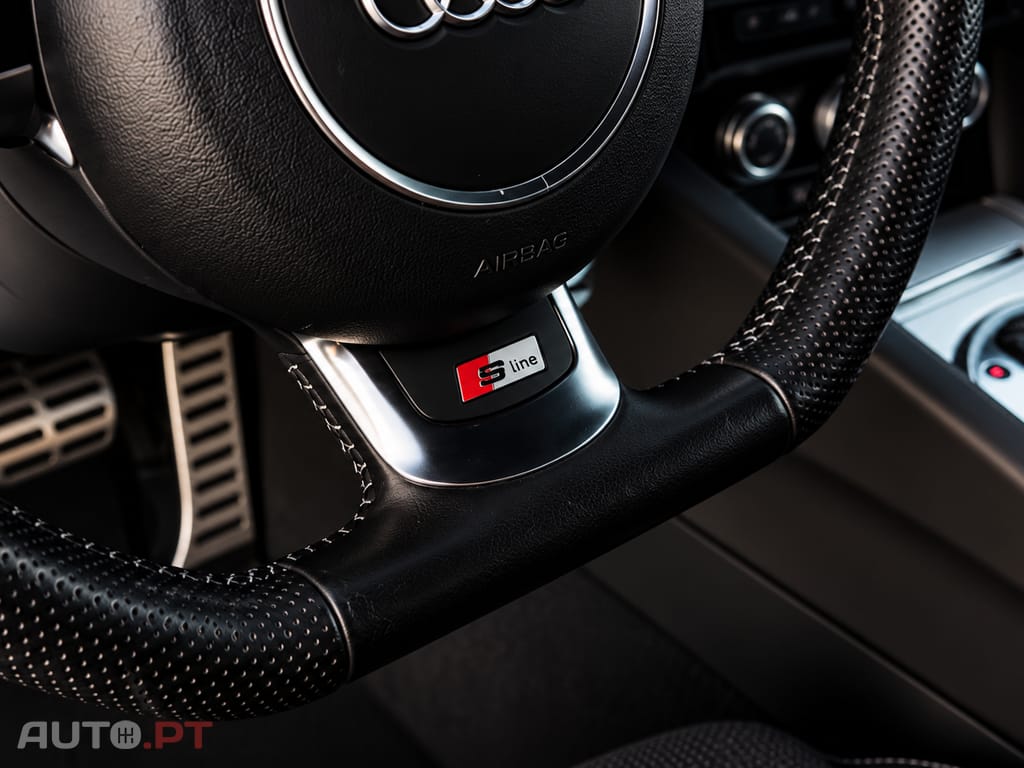Audi TT 2.0 TFSI S-tronic s-line