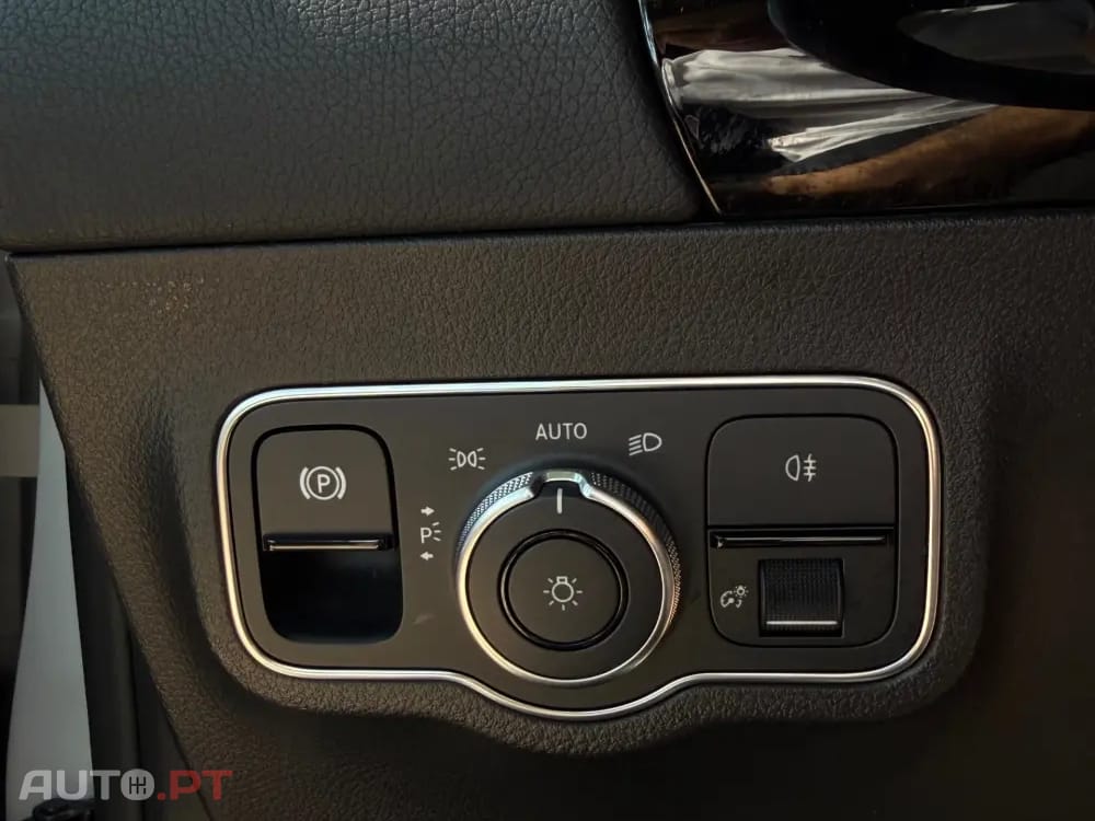 Mercedes-Benz GLA 250 e 8G-DCT Special Edition