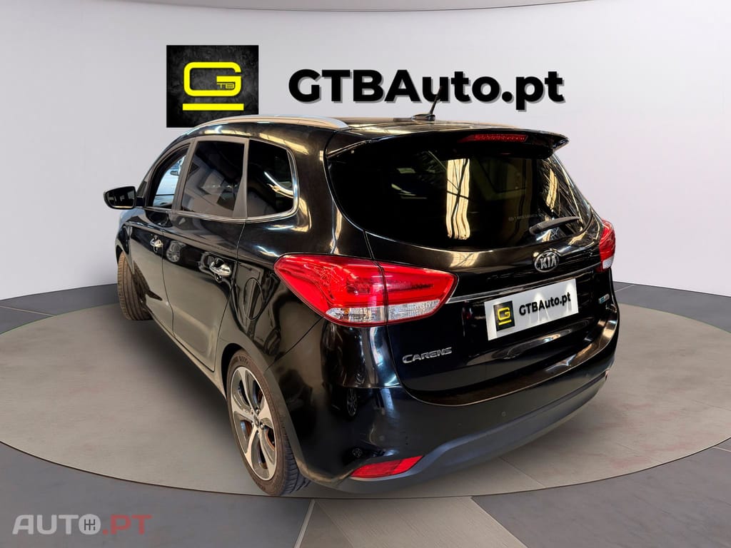 Kia Carens 1,7d 7L