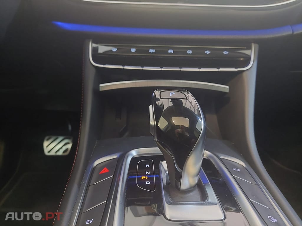 MG EHS PHEV Luxury