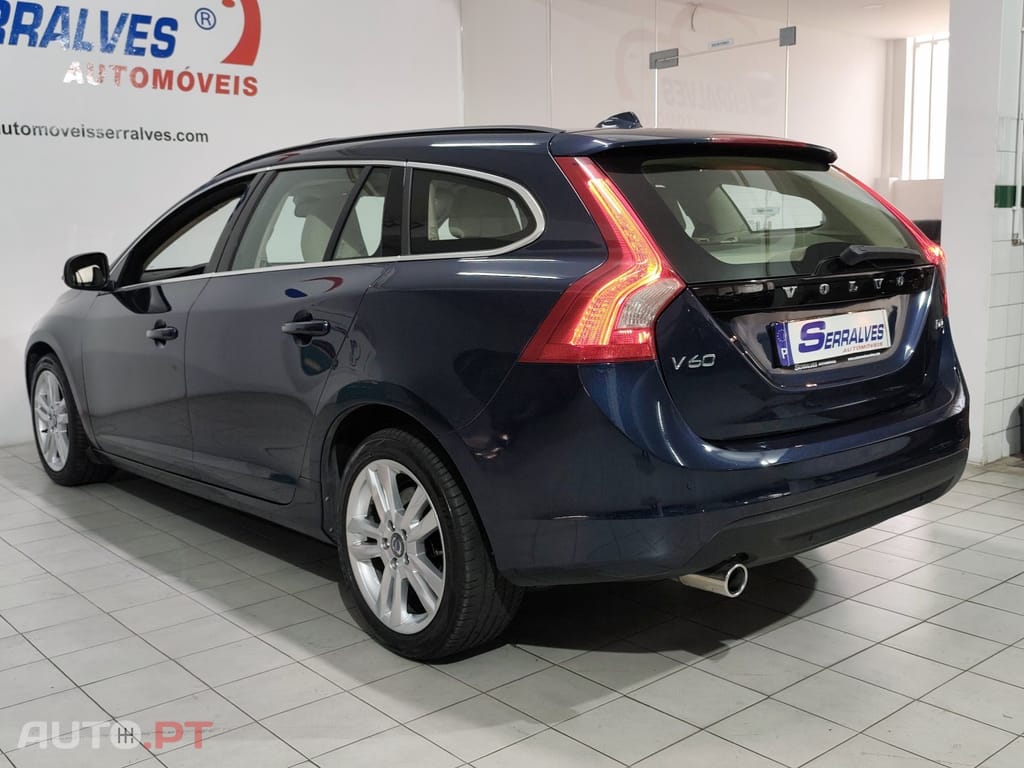 Volvo V60 2.0 D4 Momentum