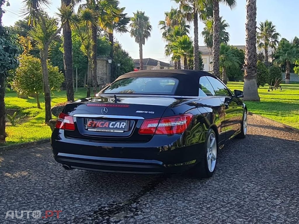 Mercedes-Benz E 220 Outro